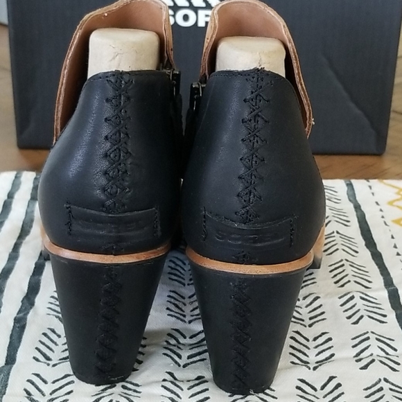 ๐๏ธ Sorel Nadia Booties - Picture 3 of 8